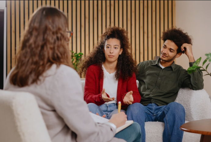 When is the right time to start couples therapy in Milwaukee, WI