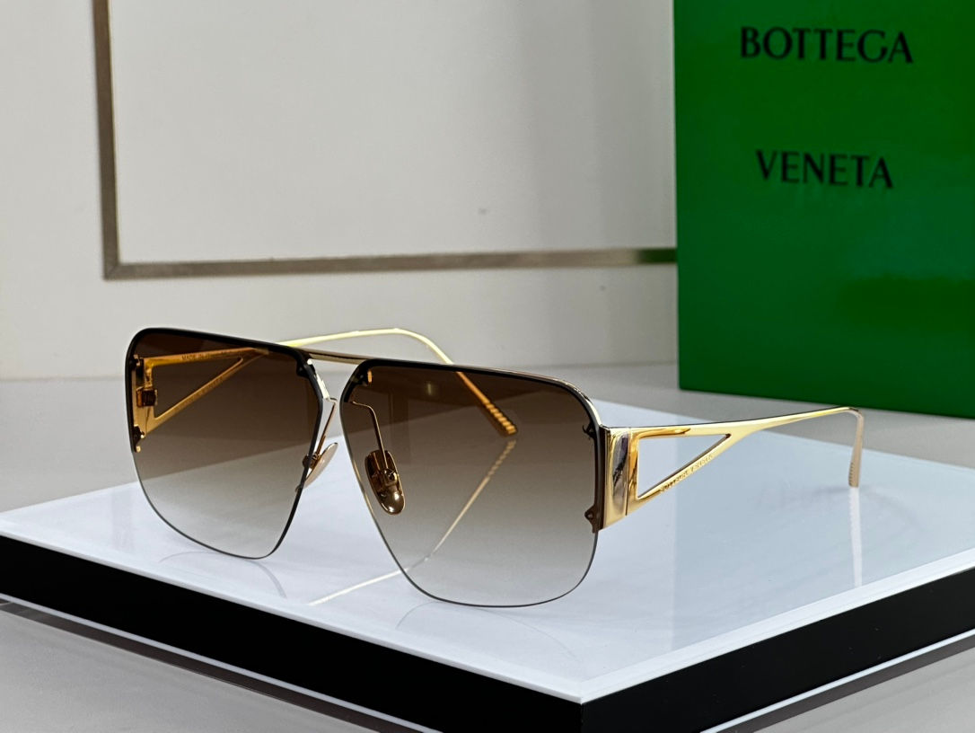 BOTTEGA VENETA GLASSES
