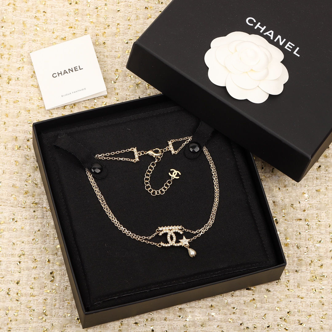 CHANEL NECKLACE