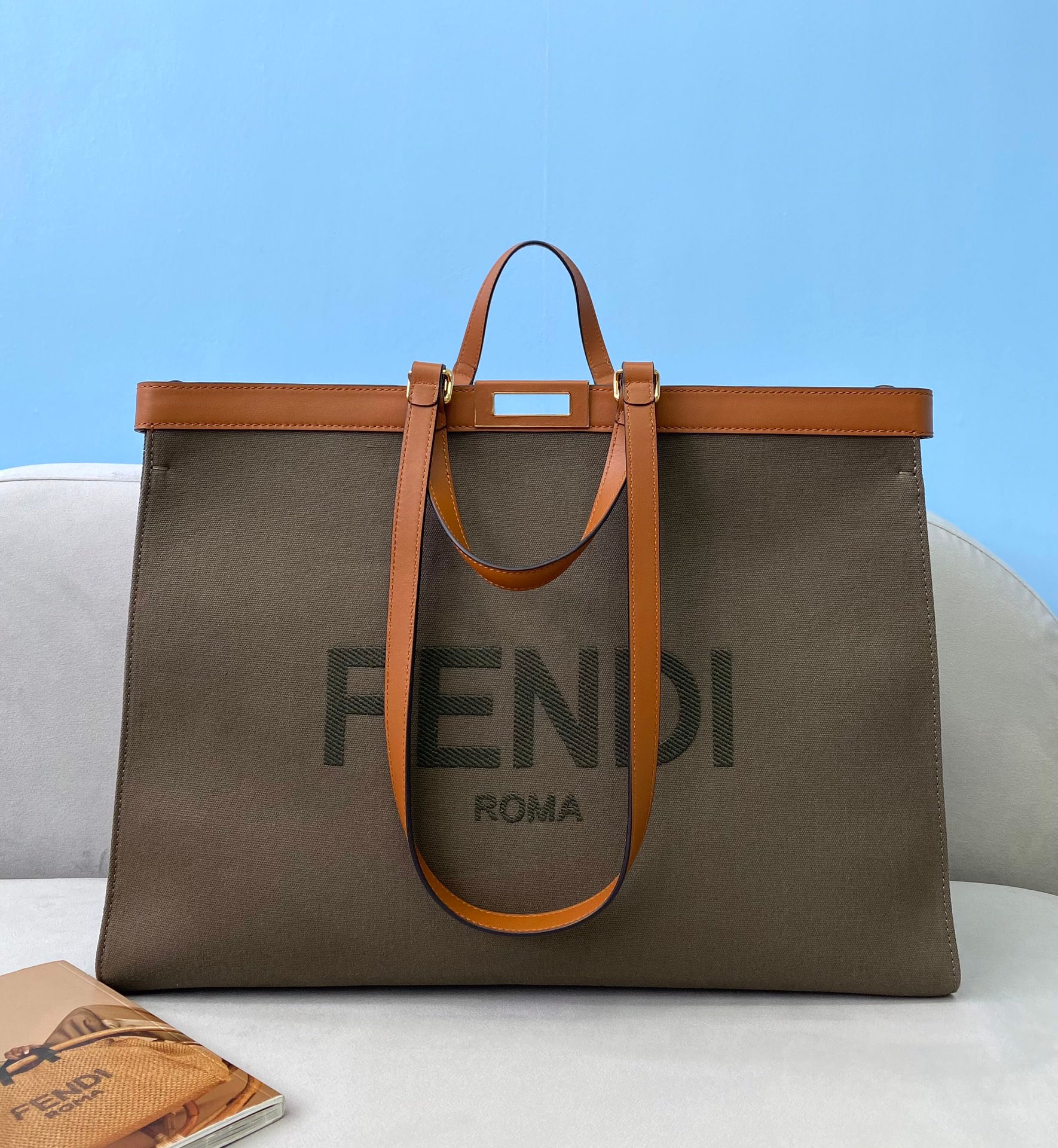 FENDI SUNSHINE LARGE TOTE