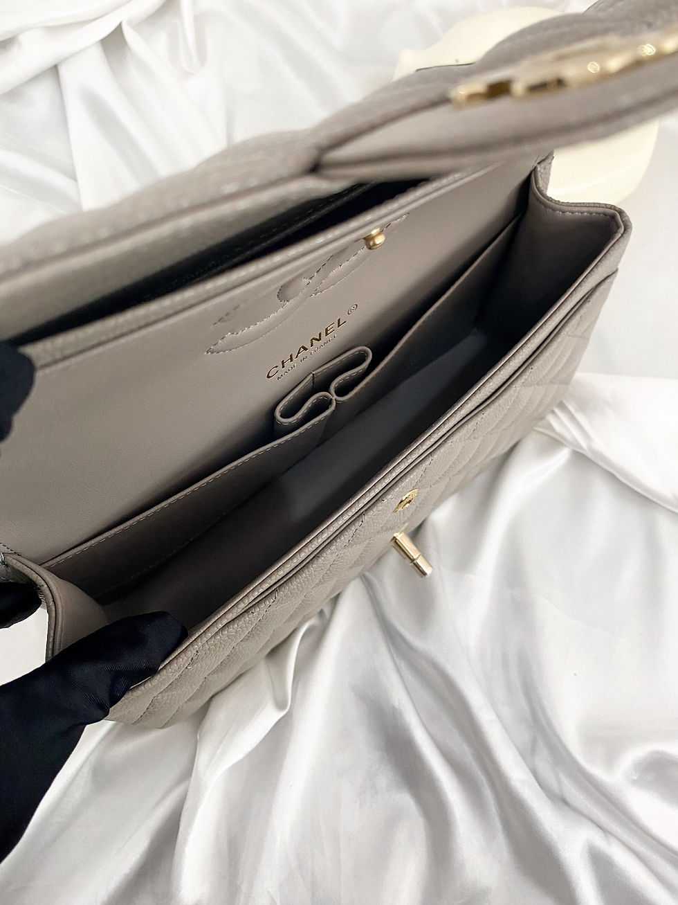 Thumbnail: CHANEL CF 25 MEDIUM CAVIAR GHW ULTIMATE BAG