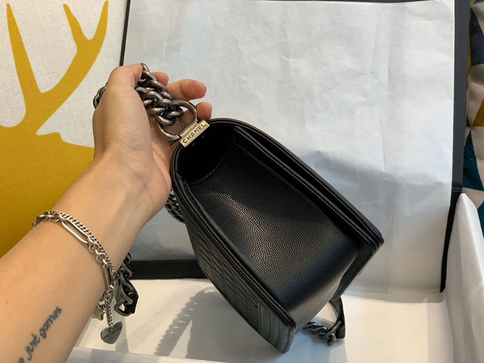 Thumbnail: CHANEL BOY 25 MEDIUM BAG