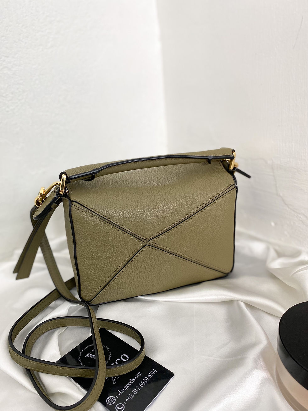 Thumbnail: LOEWE MINI PUZZLE BAG