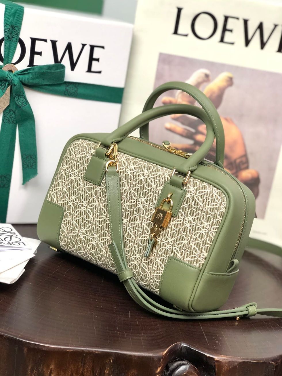 Thumbnail: LOEWE AMAZONA 23 IN ANAGRAM