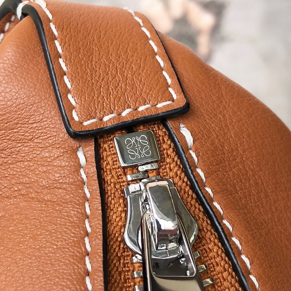 Thumbnail: LOEWE CUBI MINI BAG