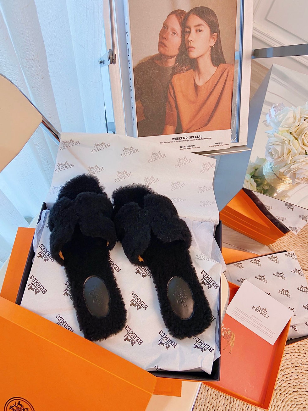 Thumbnail: HERMES ORAN FUR SANDALS