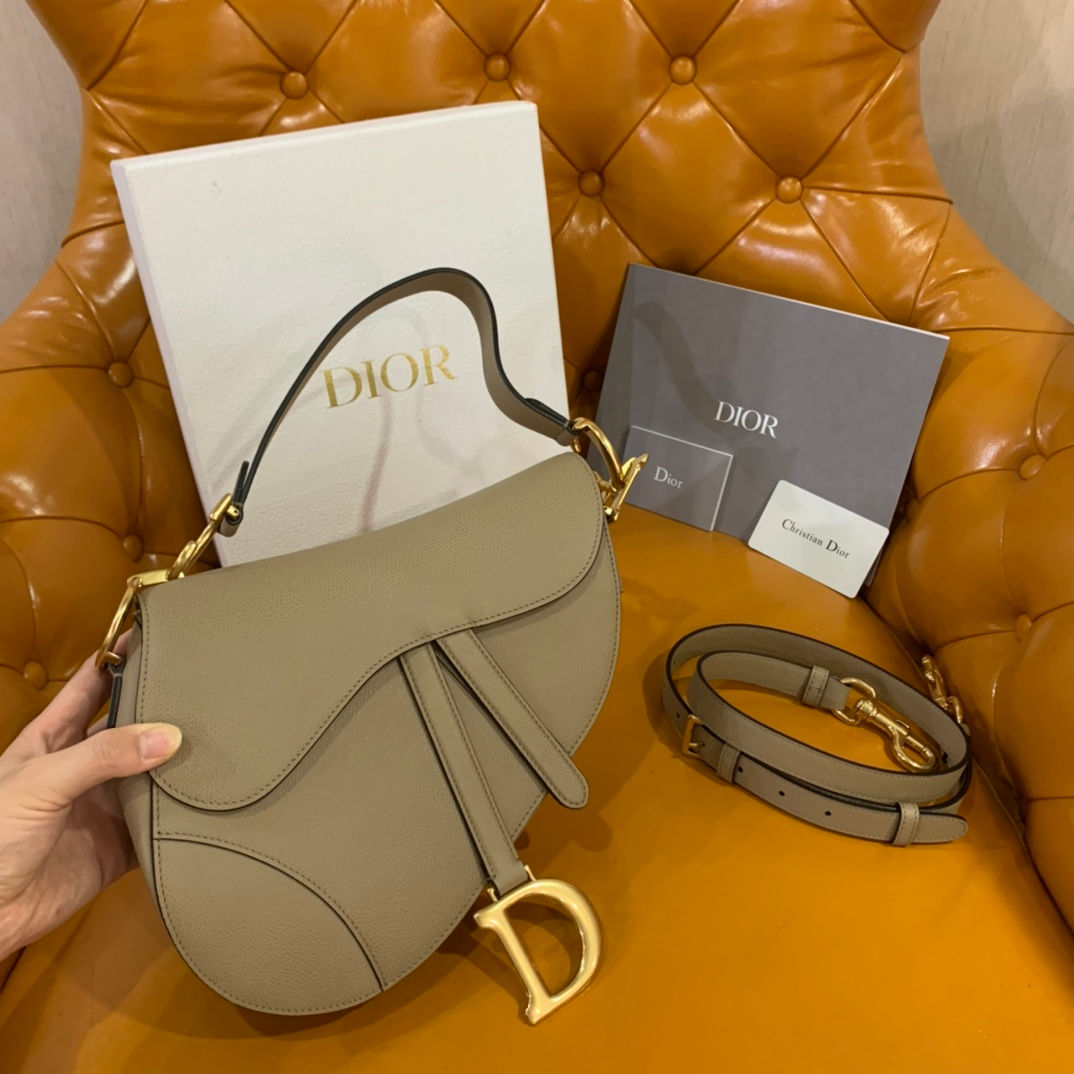 DIOR SADDLE MEDIUM WITH STRAP BAG