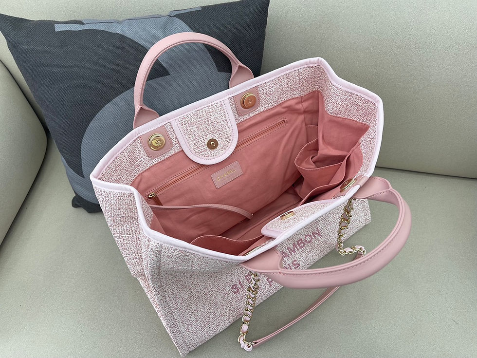 Thumbnail: CHANEL TOTE JUMBO BAG