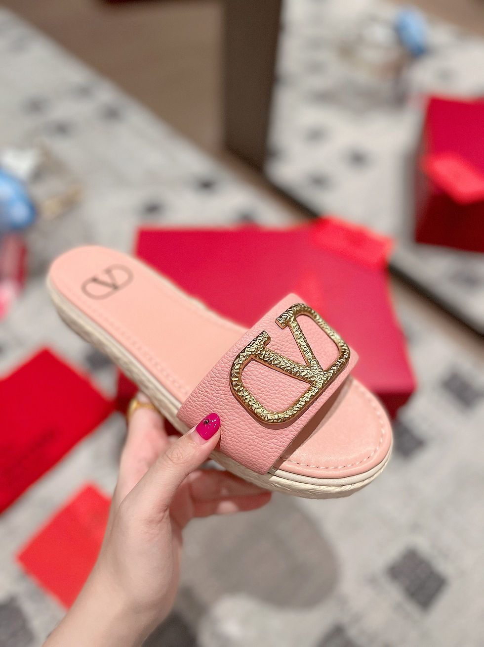 Thumbnail: VALENTINO VLOGO SIGNATURE FLAT SLIDE SANDAL