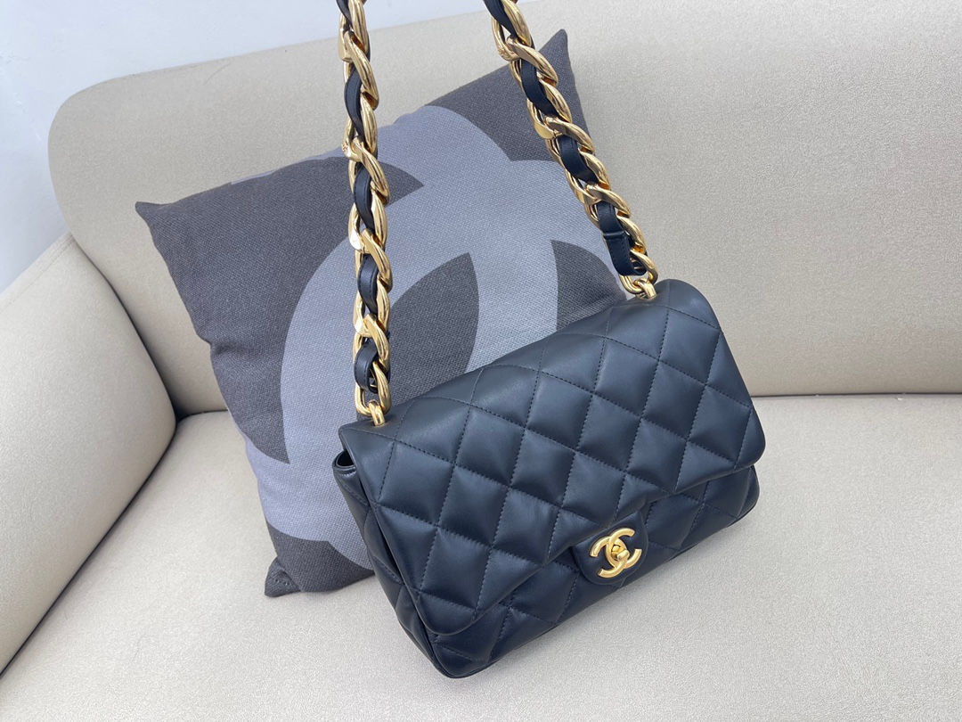 CHANEL CF MEDIUM BAG