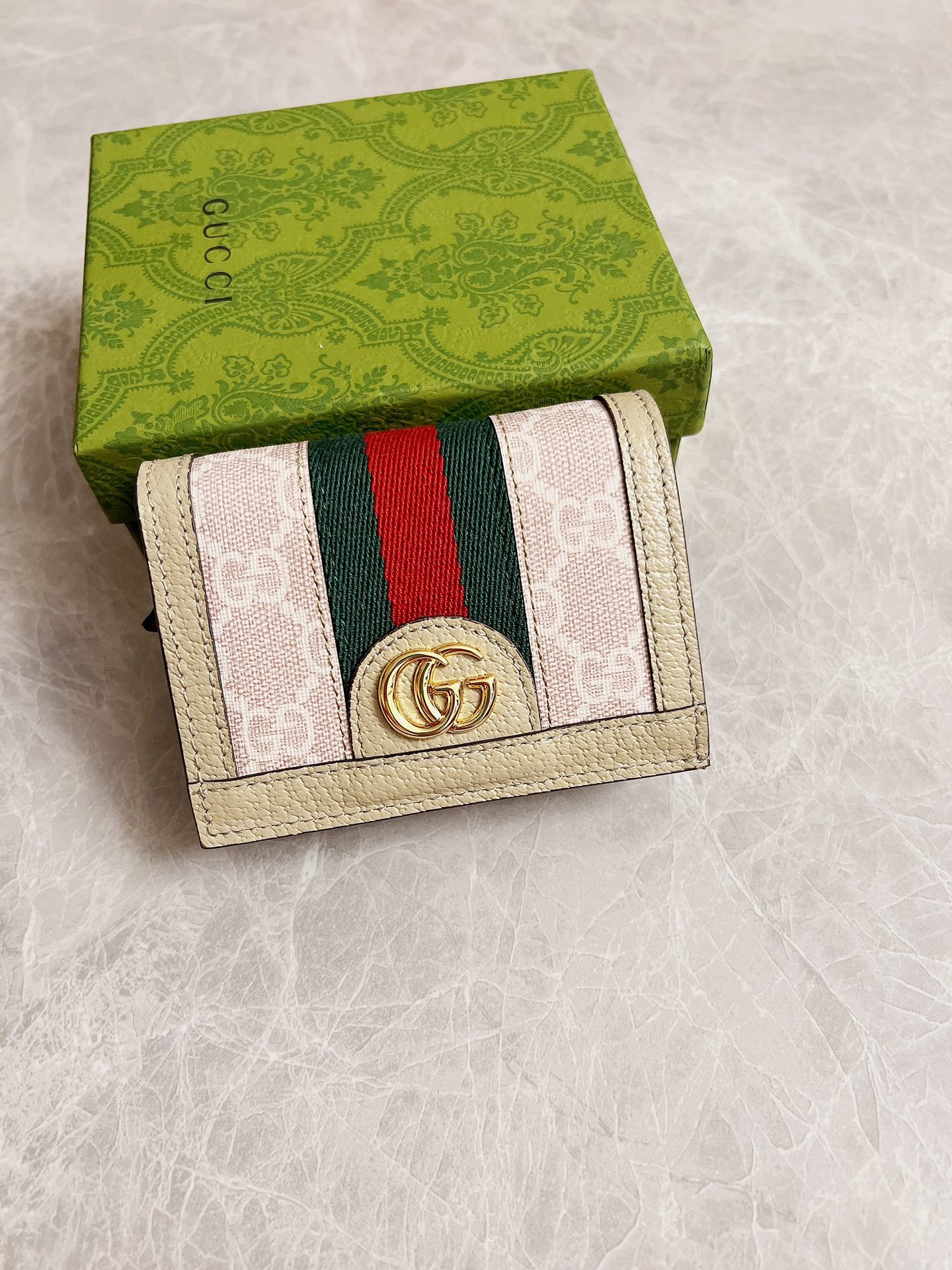GUCCI GG SUPREME WALLET