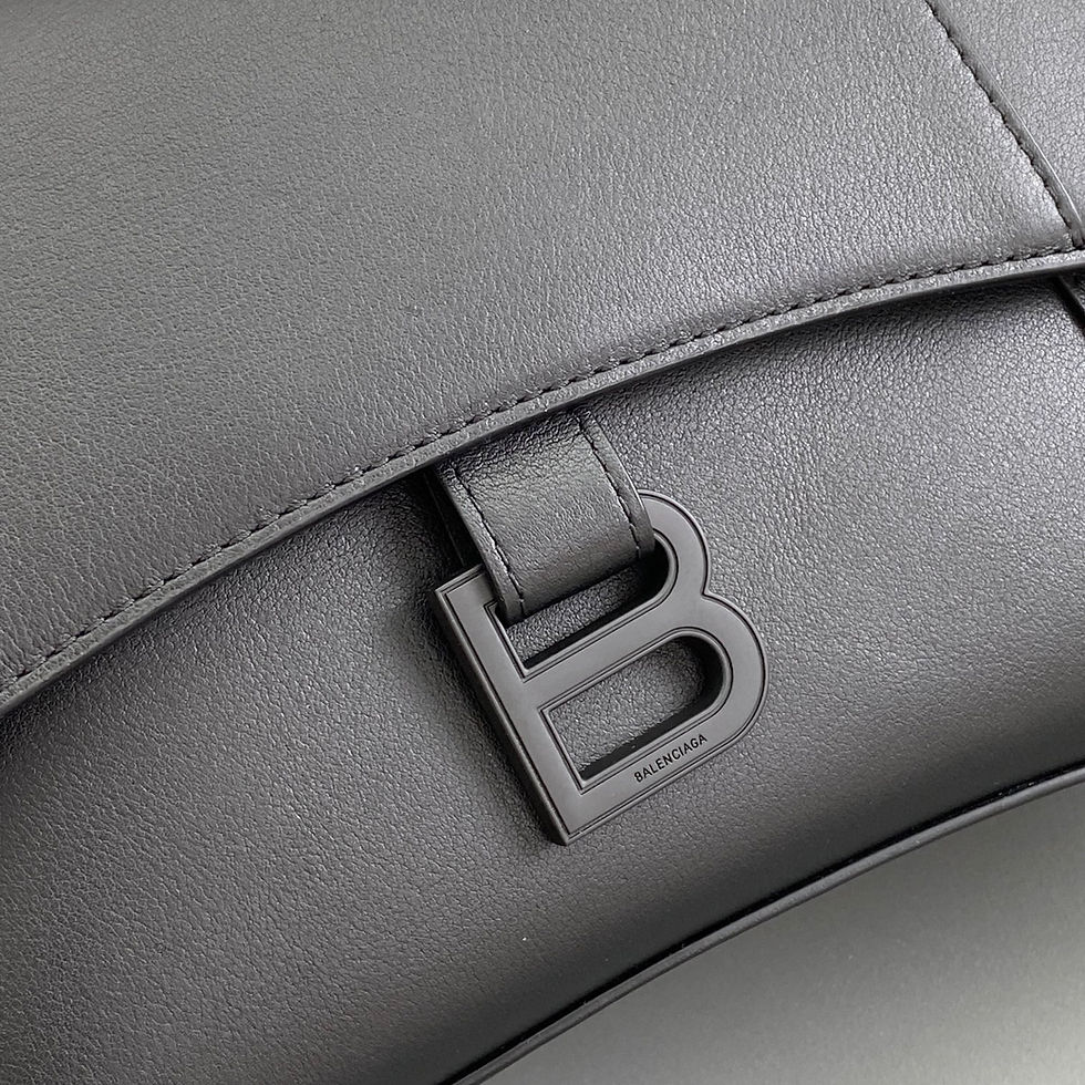 Thumbnail: BALENCIAGA JUMBO DENIM BAG