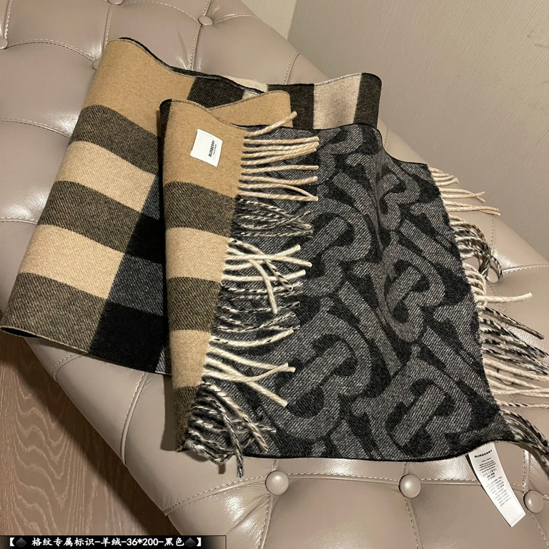 BURBERRY SCARF