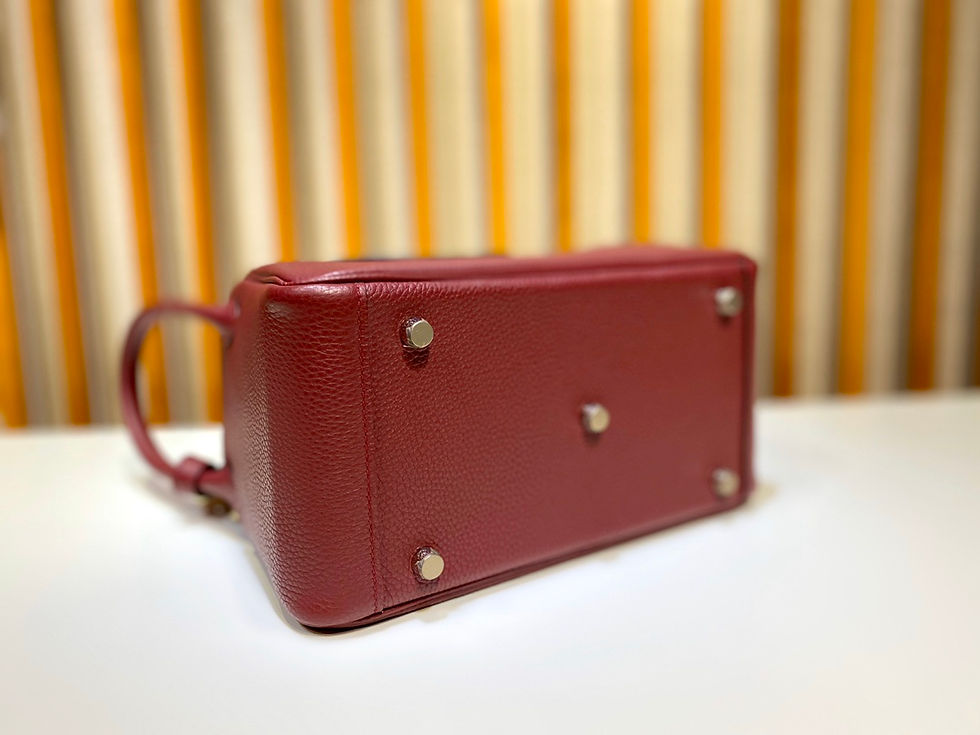 Thumbnail: HERMES LINDY 26 CLEMENCE BAG