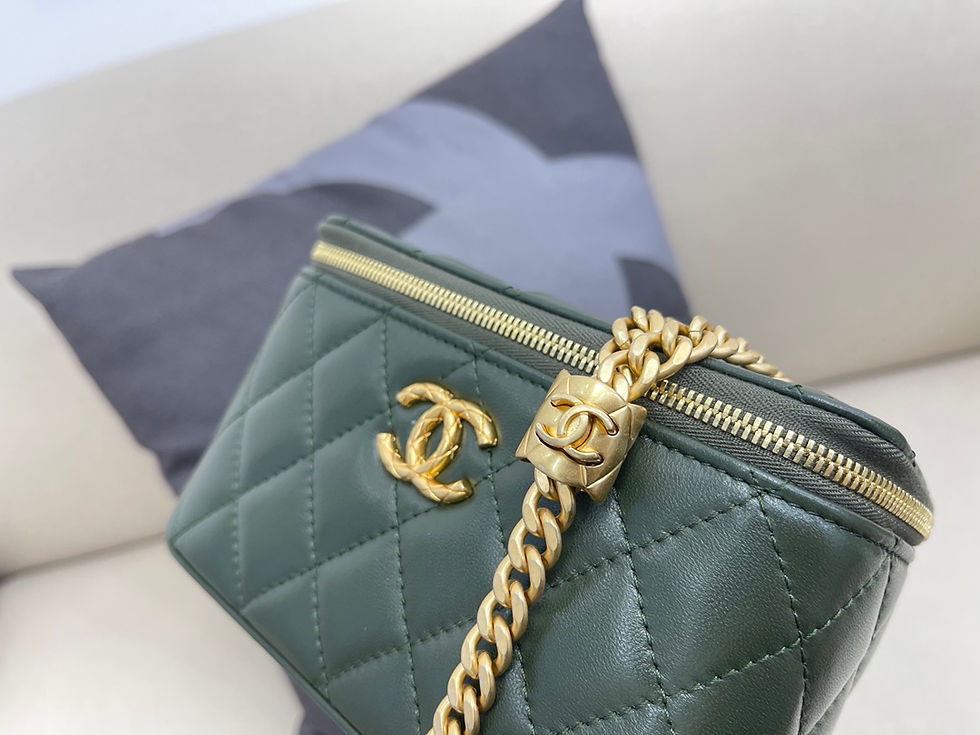 Thumbnail: CHANEL VANITY SMALL ADJUSTABLE