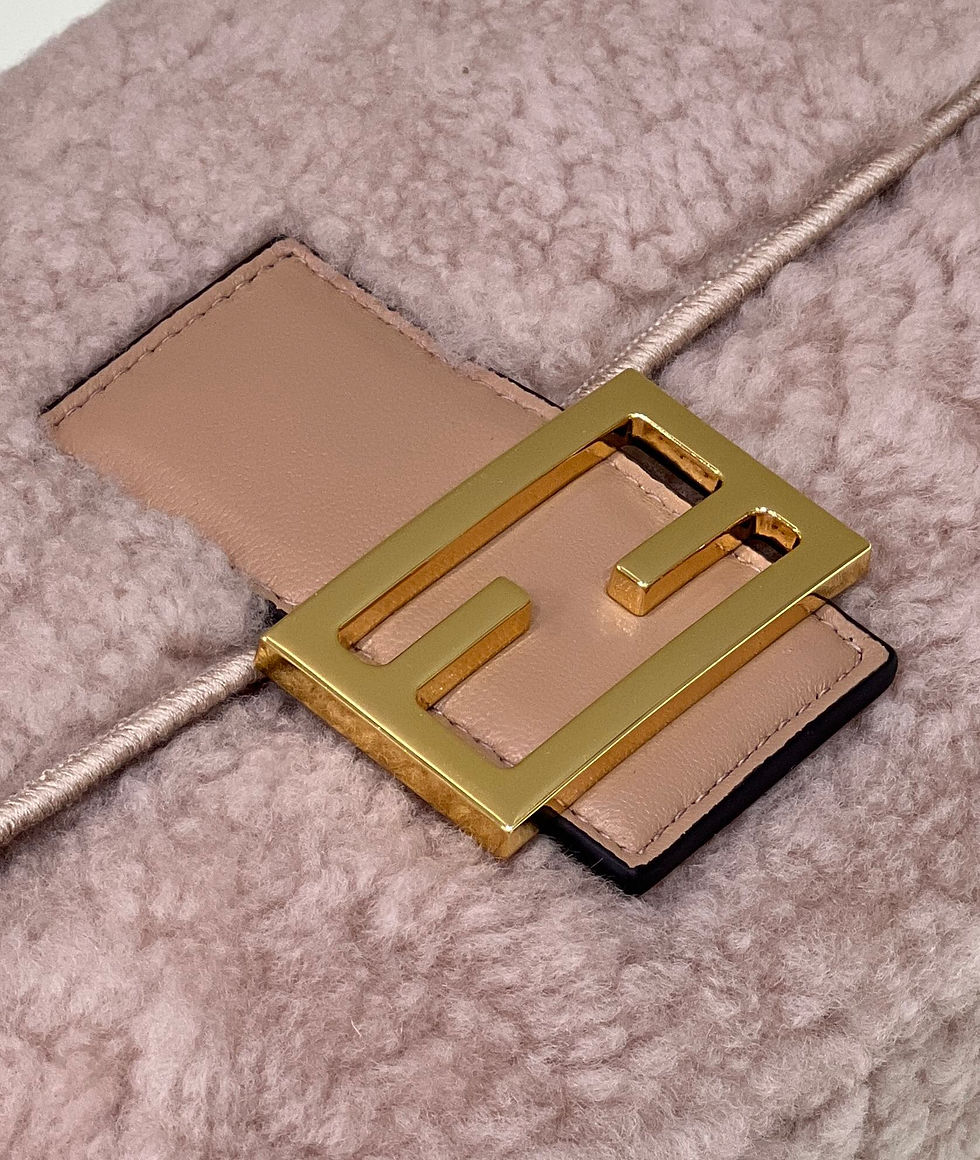 Thumbnail: FENDI BAGUETTE MEDIUM BAG