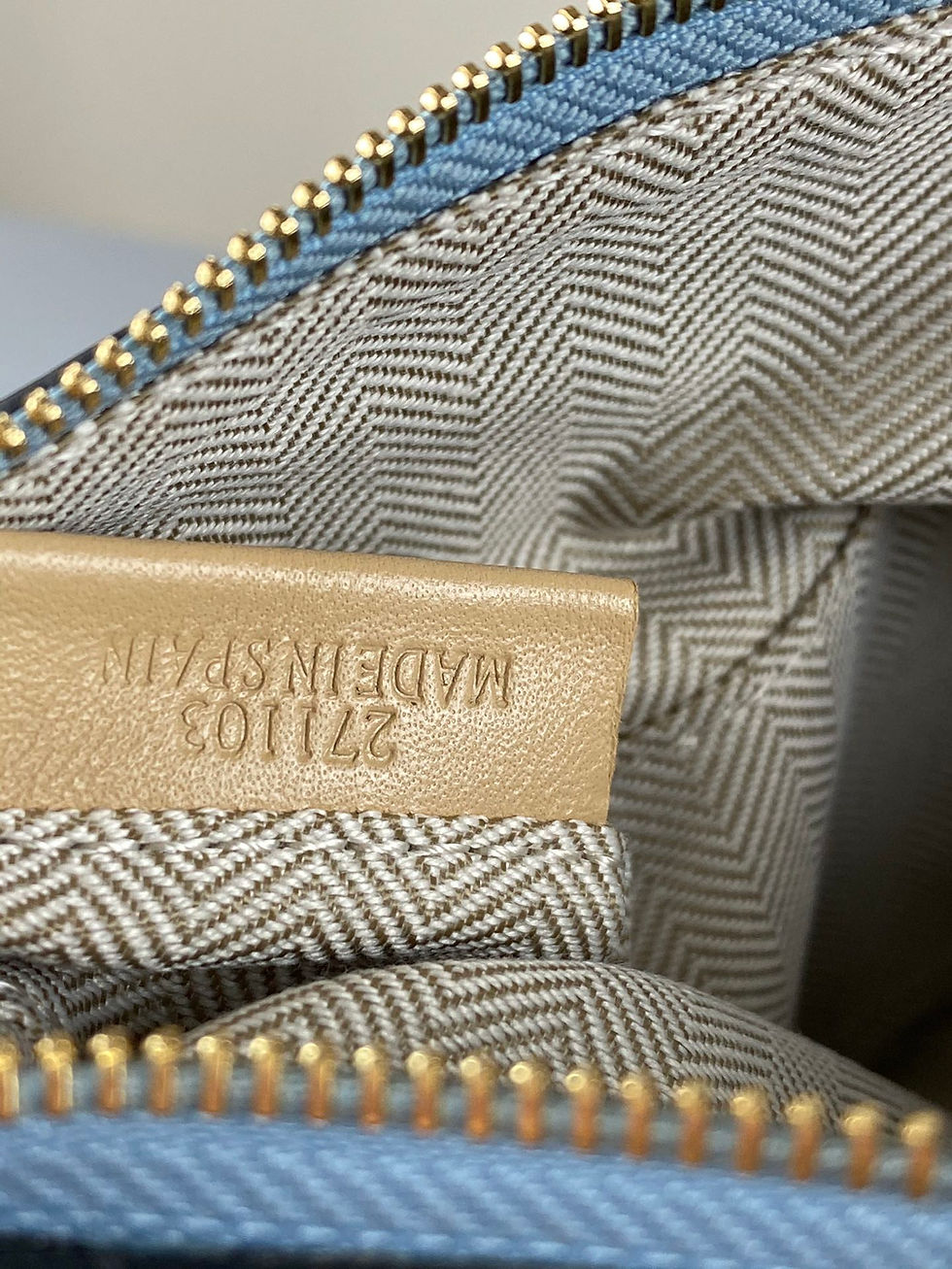 Thumbnail: LOEWE SMALL PUZZLE POCHETTE BAG