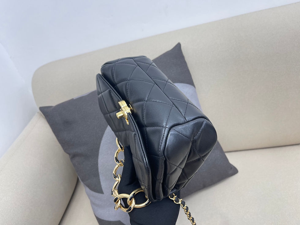Thumbnail: CHANEL CF SMALL 22A BAG