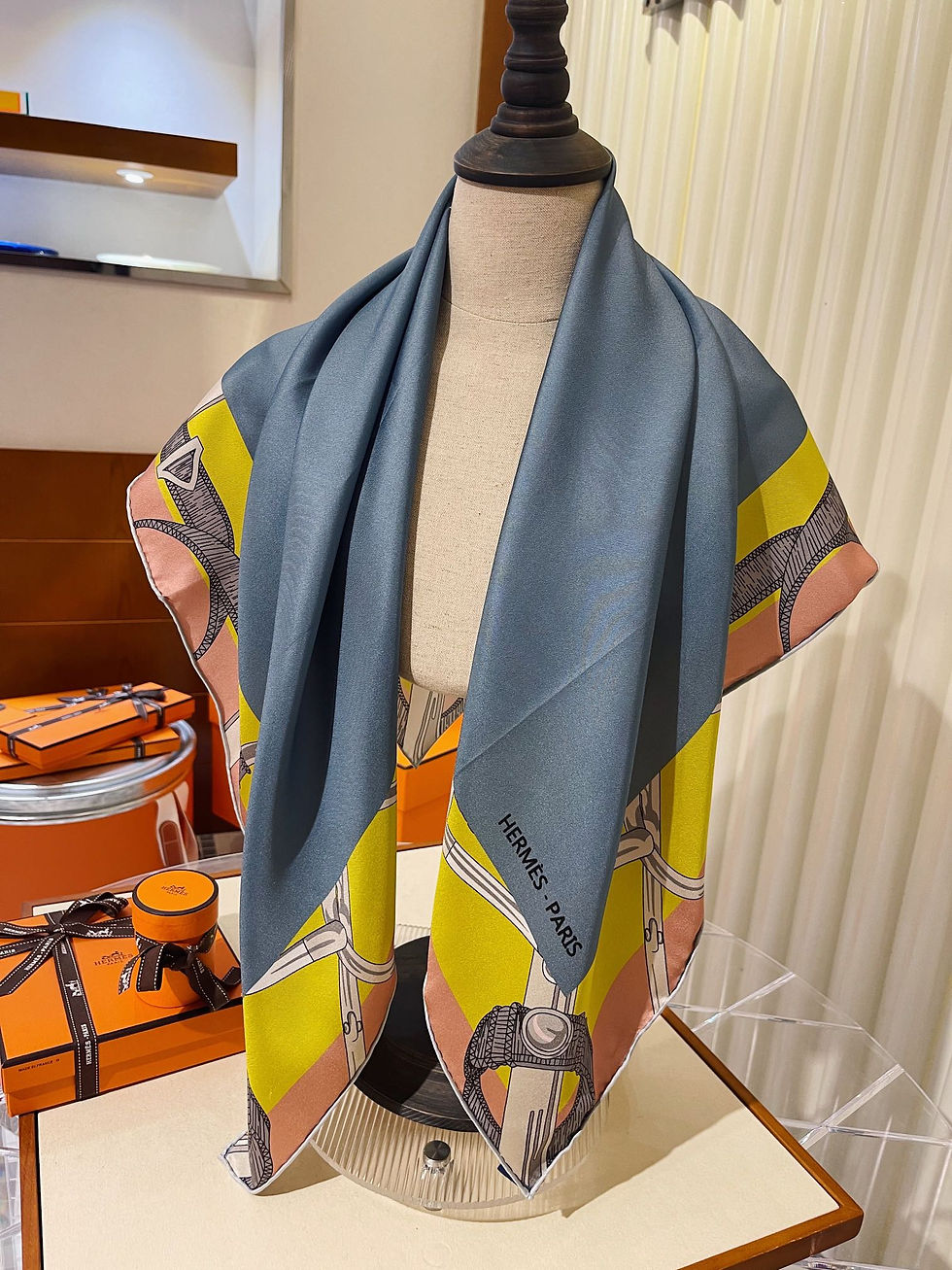 Thumbnail: HERMES SCARF