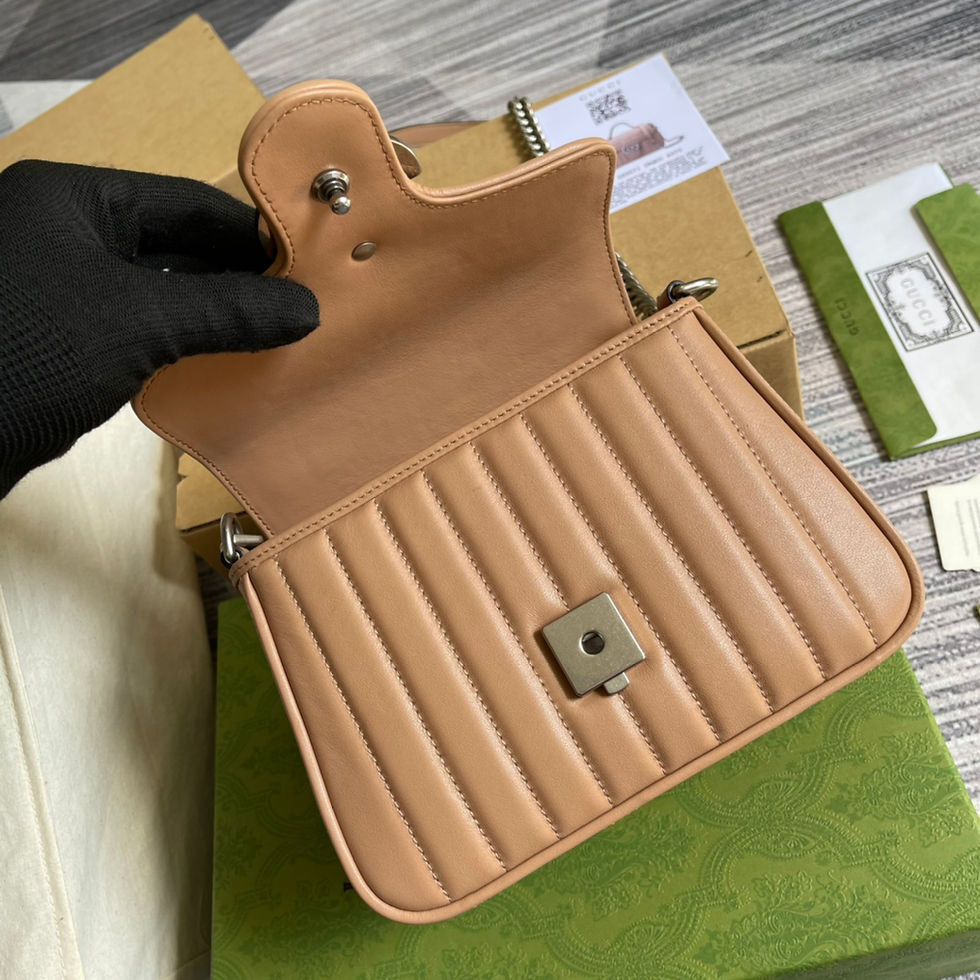 Thumbnail: GUCCI GG MARMONT TOP HANDLE BAG