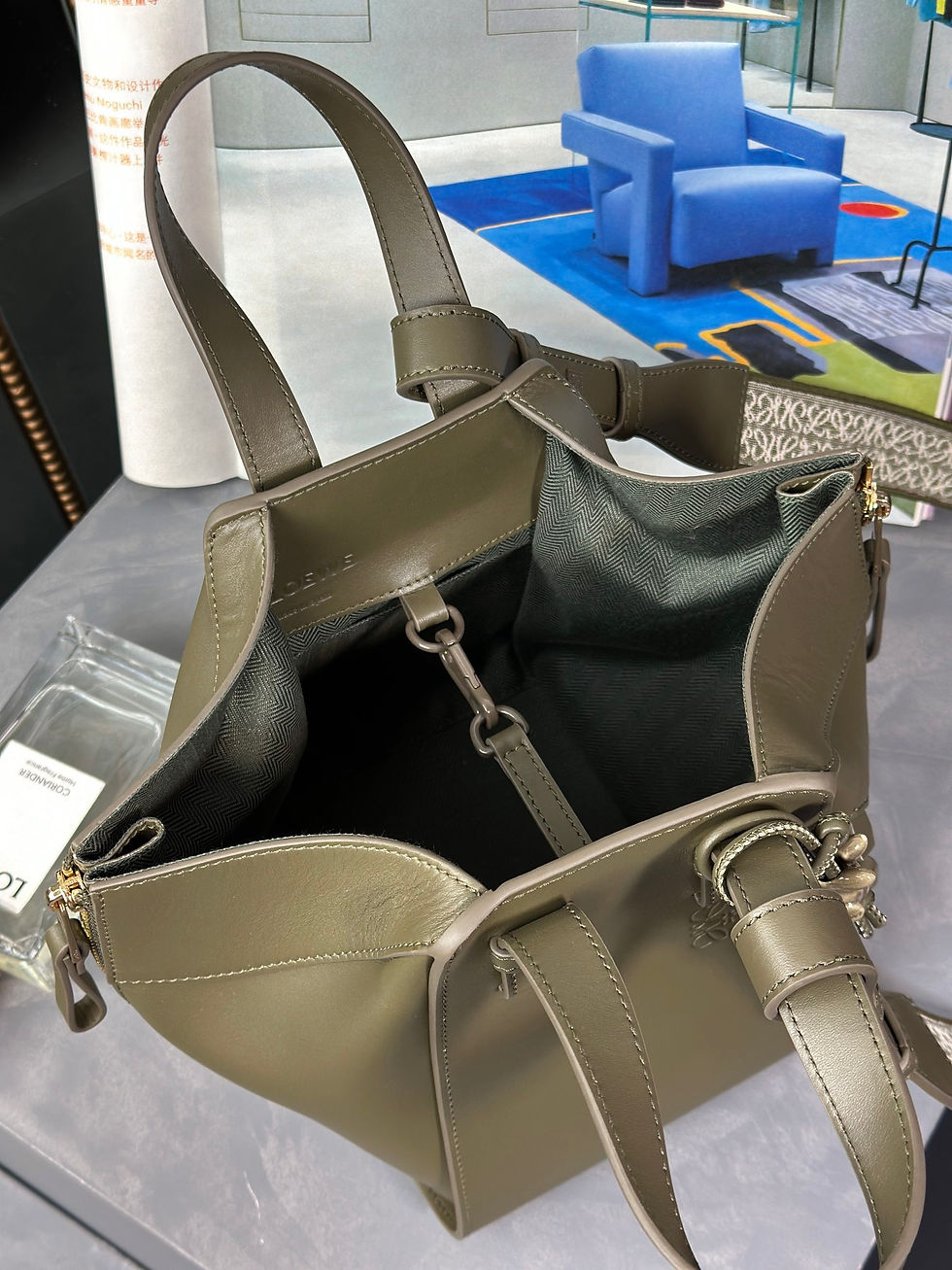 Thumbnail: LOEWE HAMMOCK BAG