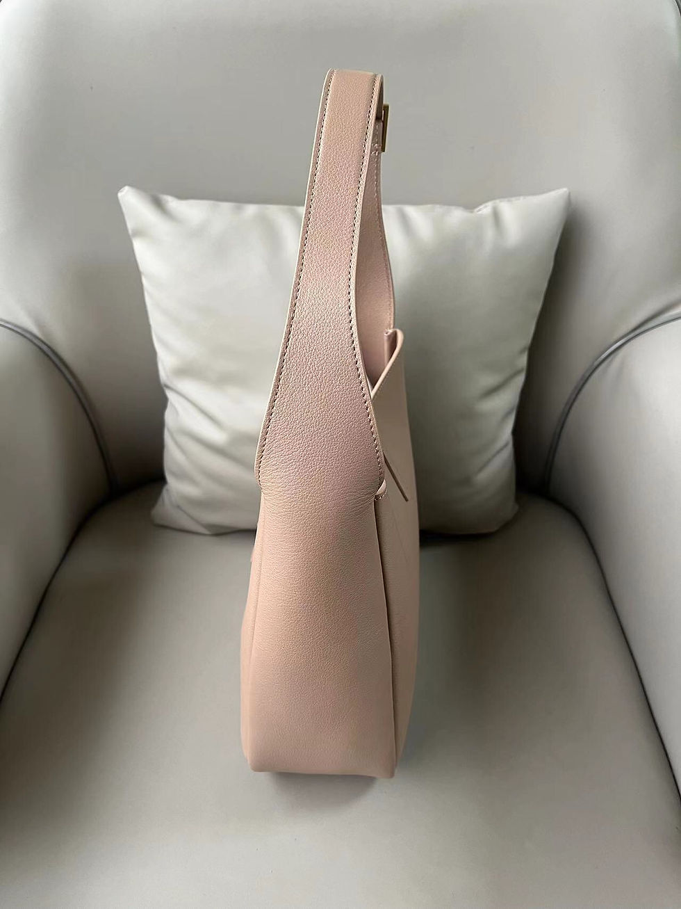 Thumbnail: YSL LE 5 A 7 SMALL SUPPLE SHOULDER BAG