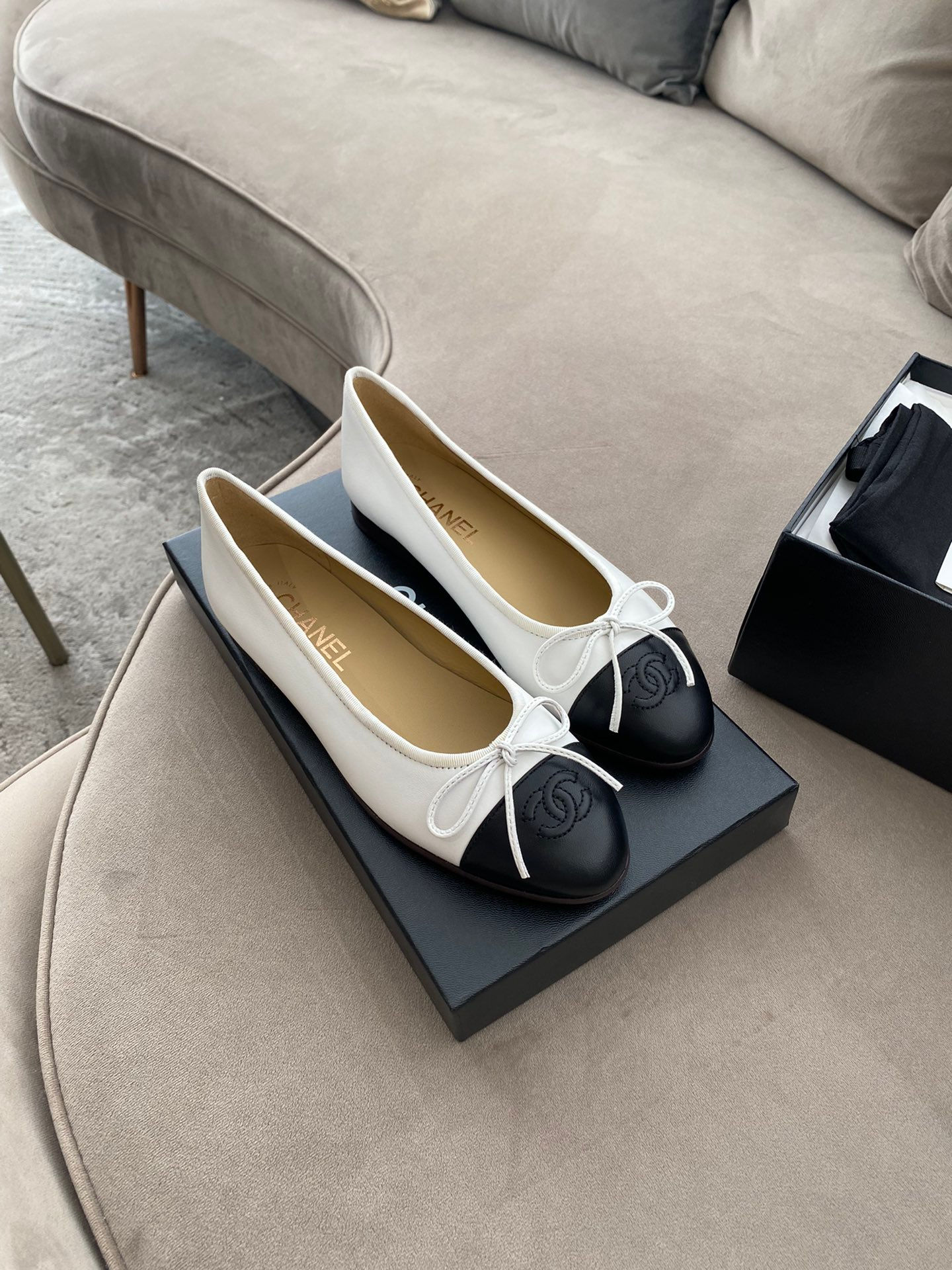 CHANEL BALLERINAS FLAT SHOES