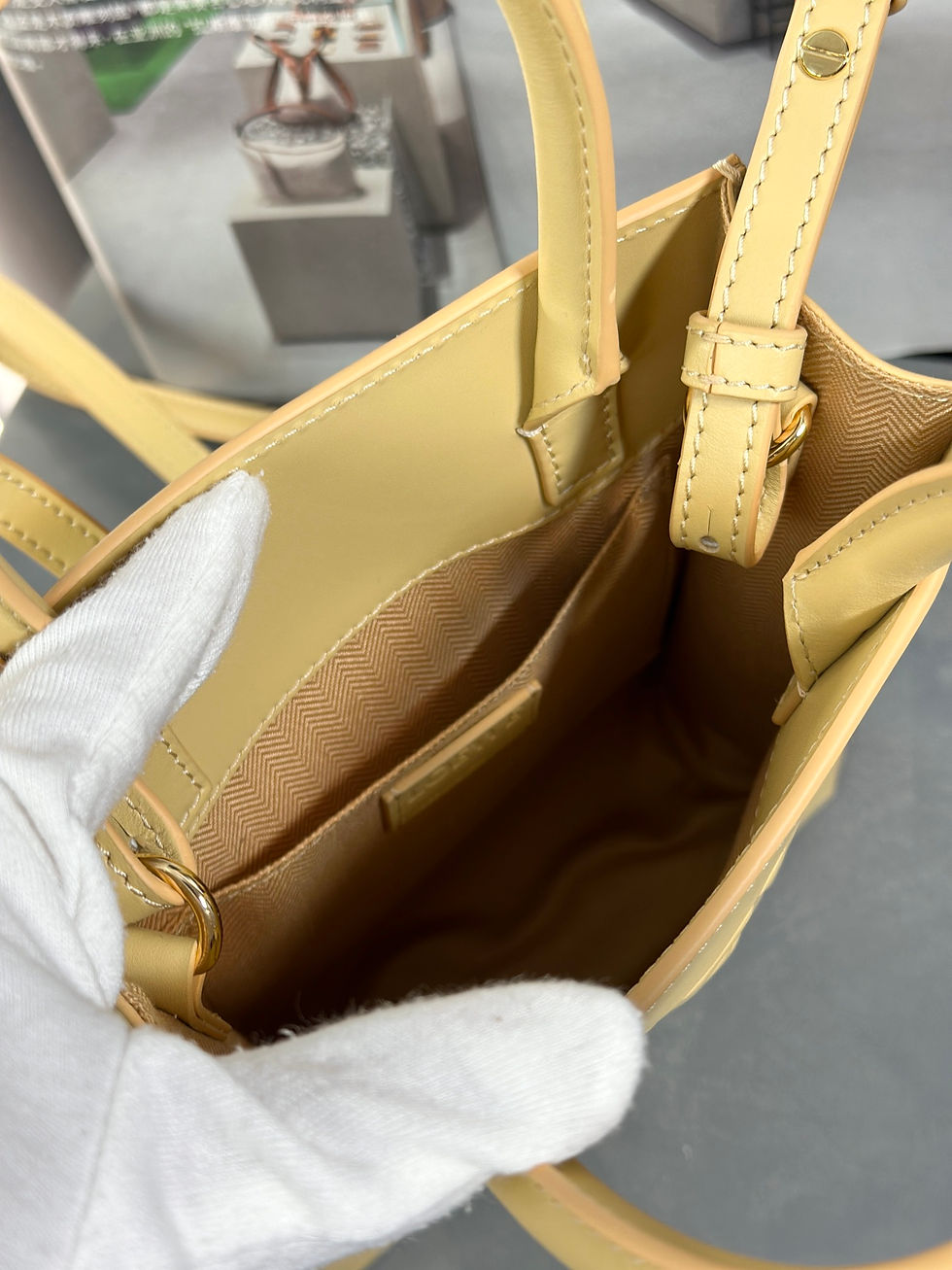 Thumbnail: LOEWE STANDARD A4 TOTE MINI IN SLEEK CALFSKIN BAG