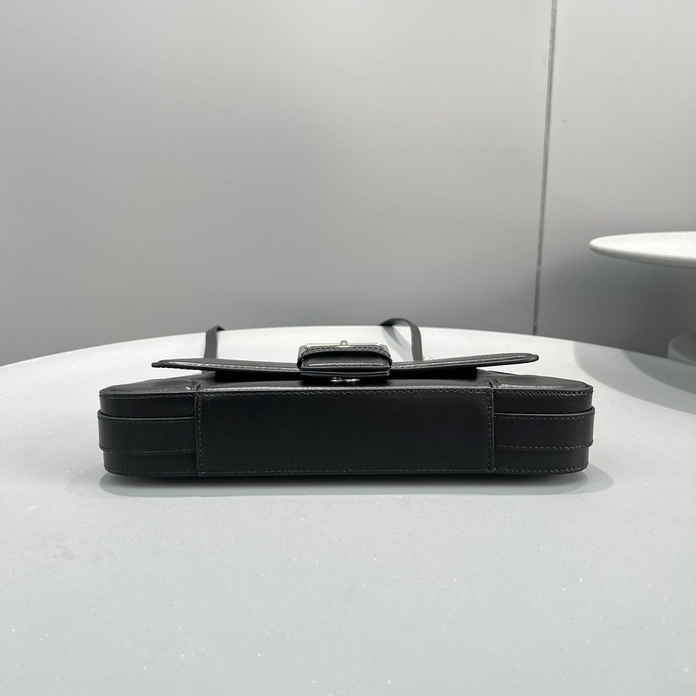 Thumbnail: BALENCIAGA LINDSAY SMALL SHOULDER BAG WITH STRAP