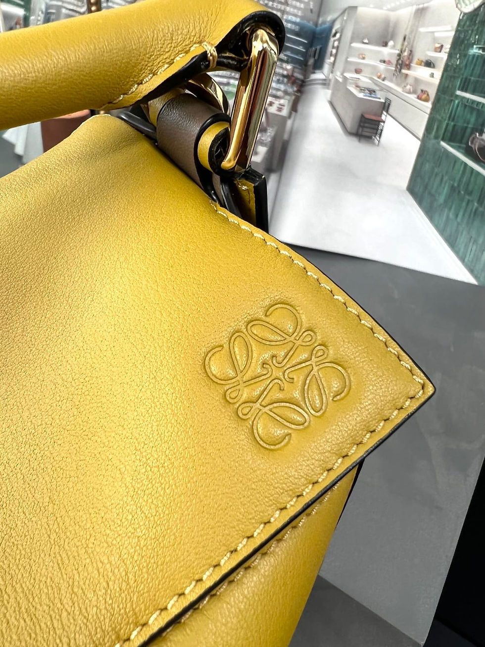 Thumbnail: LOEWE PUZZLE SMALL BAG