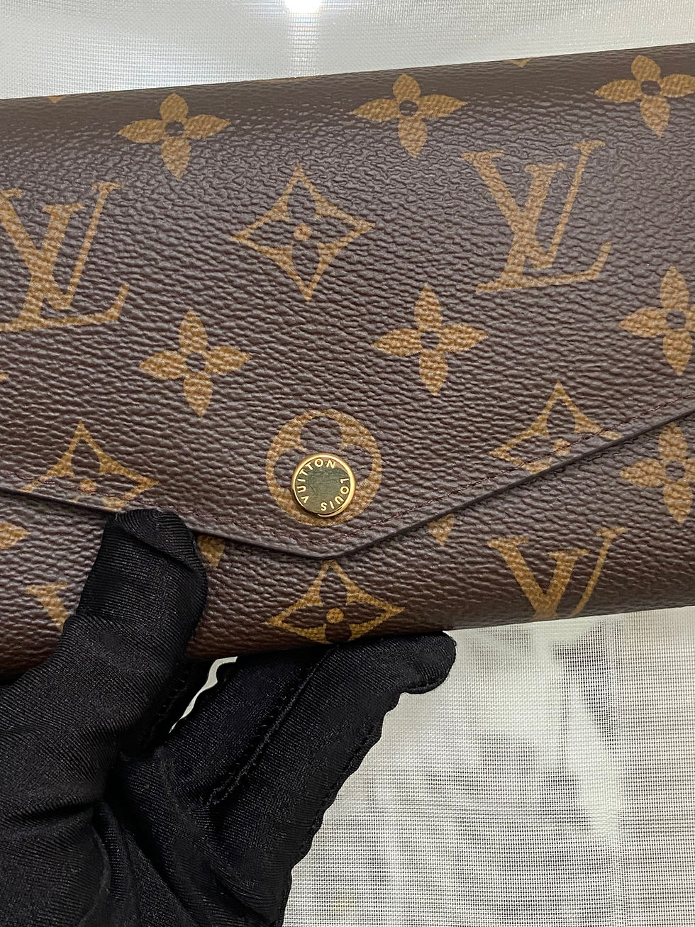 Thumbnail: LV SARAH WALLET