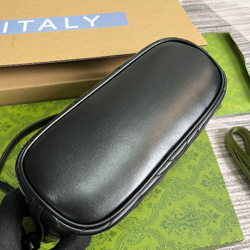 Thumbnail: GUCCI GG MARMONT SMALL SHOULDER BAG