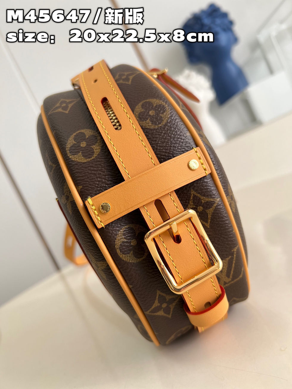 Thumbnail: LV BOITE CHAPEAU MM MONOGRAM BAG