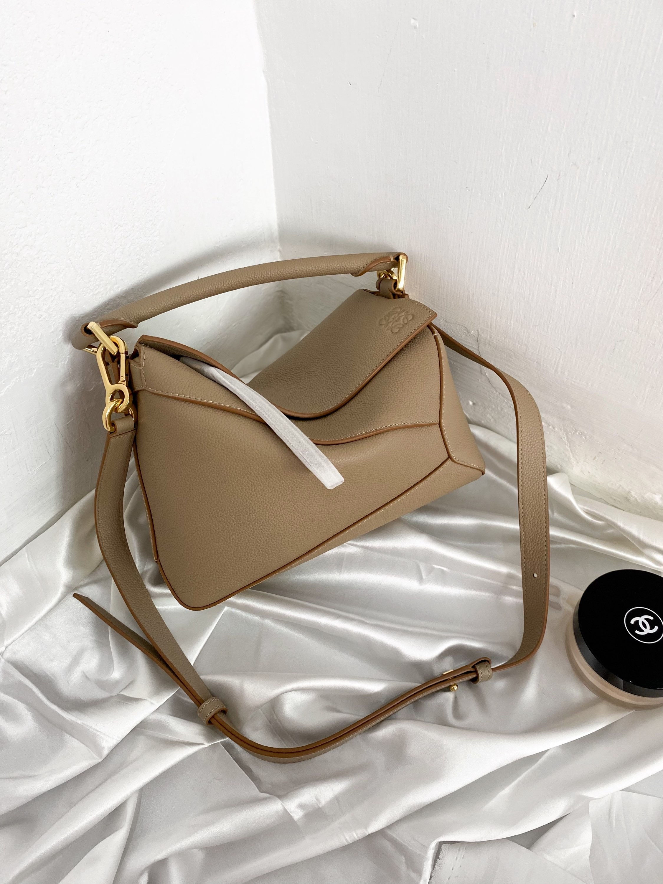 LOEWE SMALL PUZZLE BAG IN SOFT GRAINED CALFSKIN LIGHT MAUVE