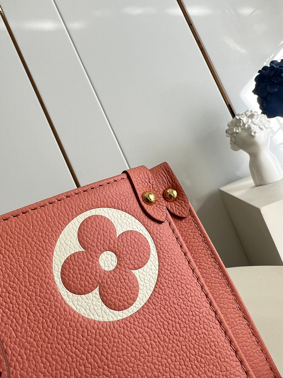 Thumbnail: LV ONTHEGO MM BAG