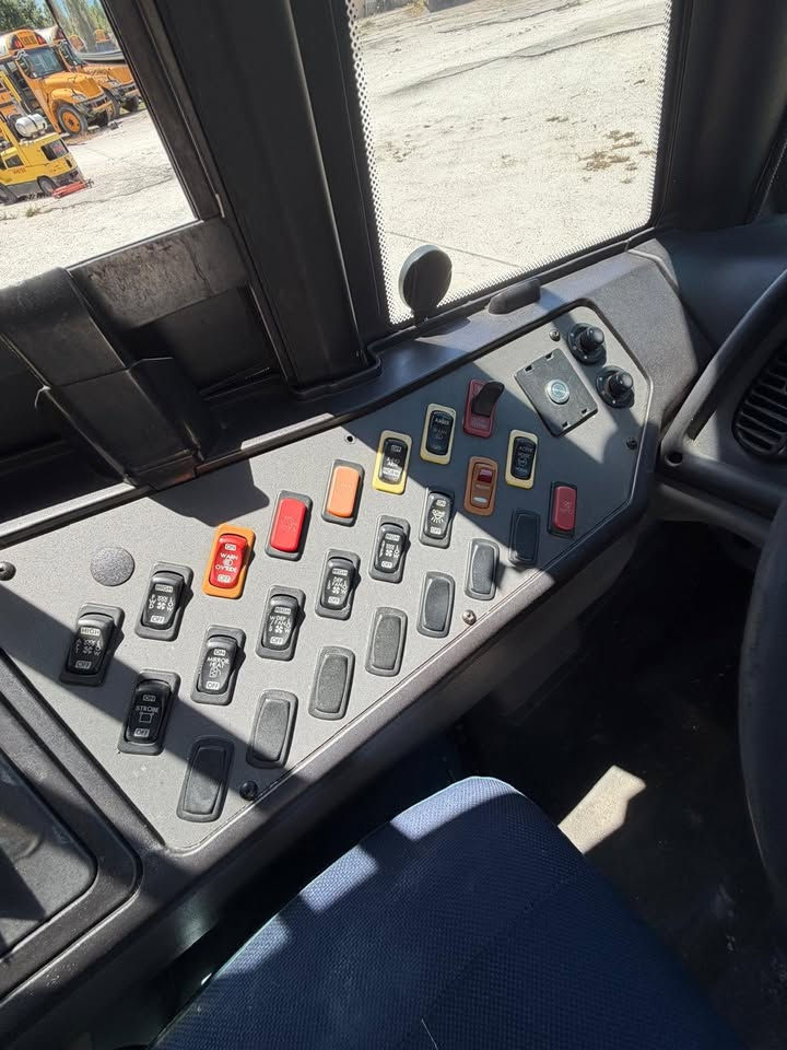 Thumbnail: 2016 Freightliner c2 6.7 l Cummins 133k miles run good 2 of them
