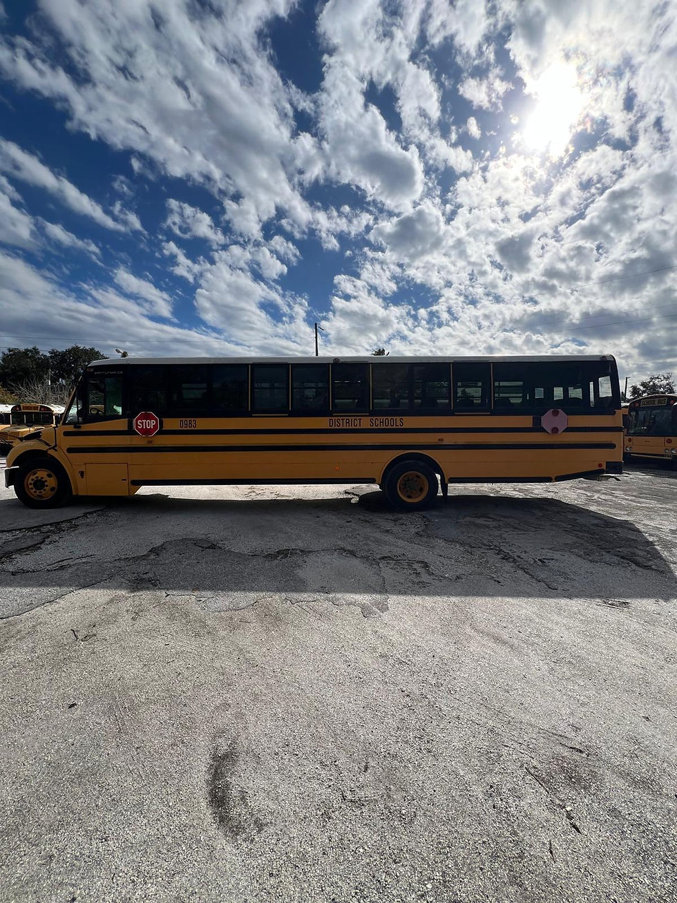 Thumbnail: 2011 Freightliner c2 Cummins 6.7 l 72 passengers Florida bus