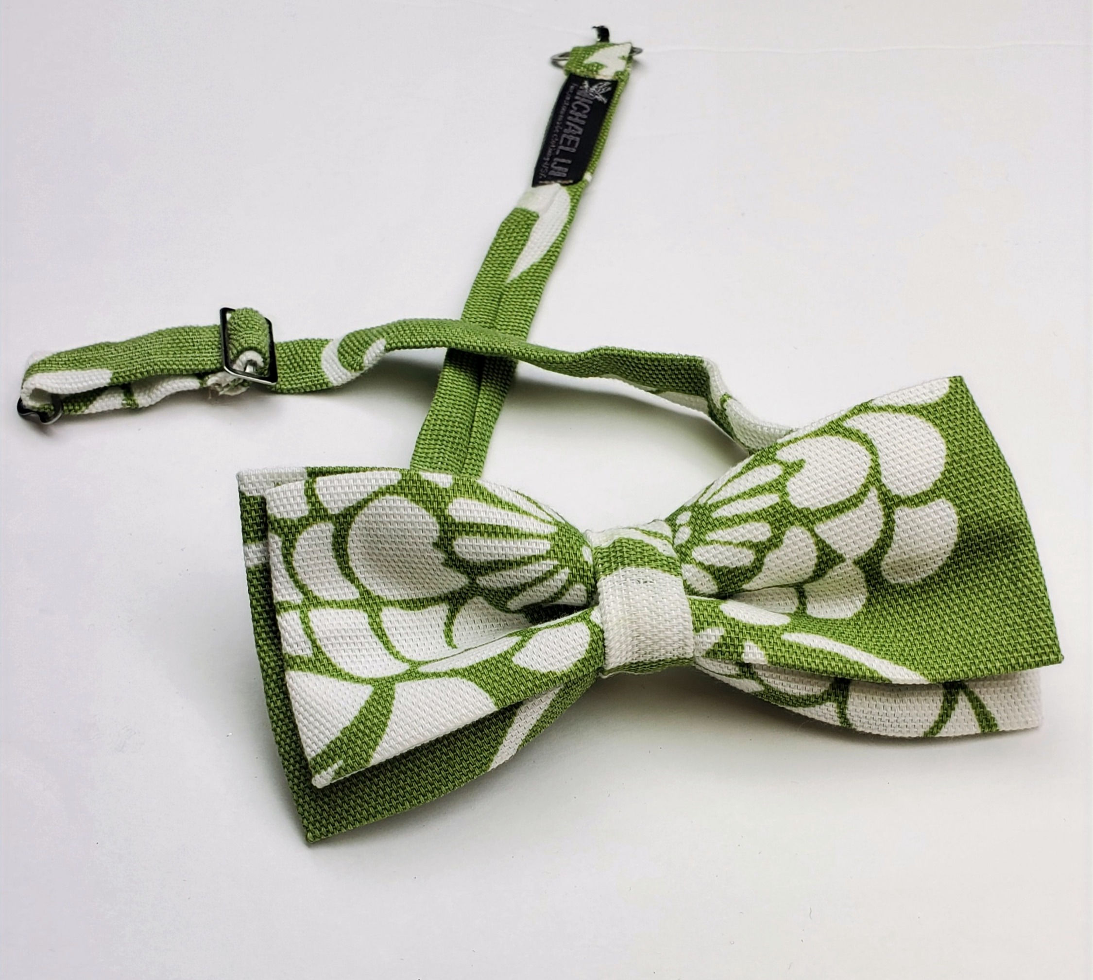 Bow Tie - Lt. Olive & White Abstract
