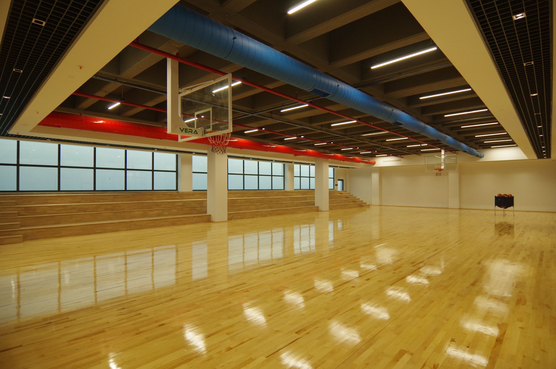 TED Kayseri Koleji spor salonu