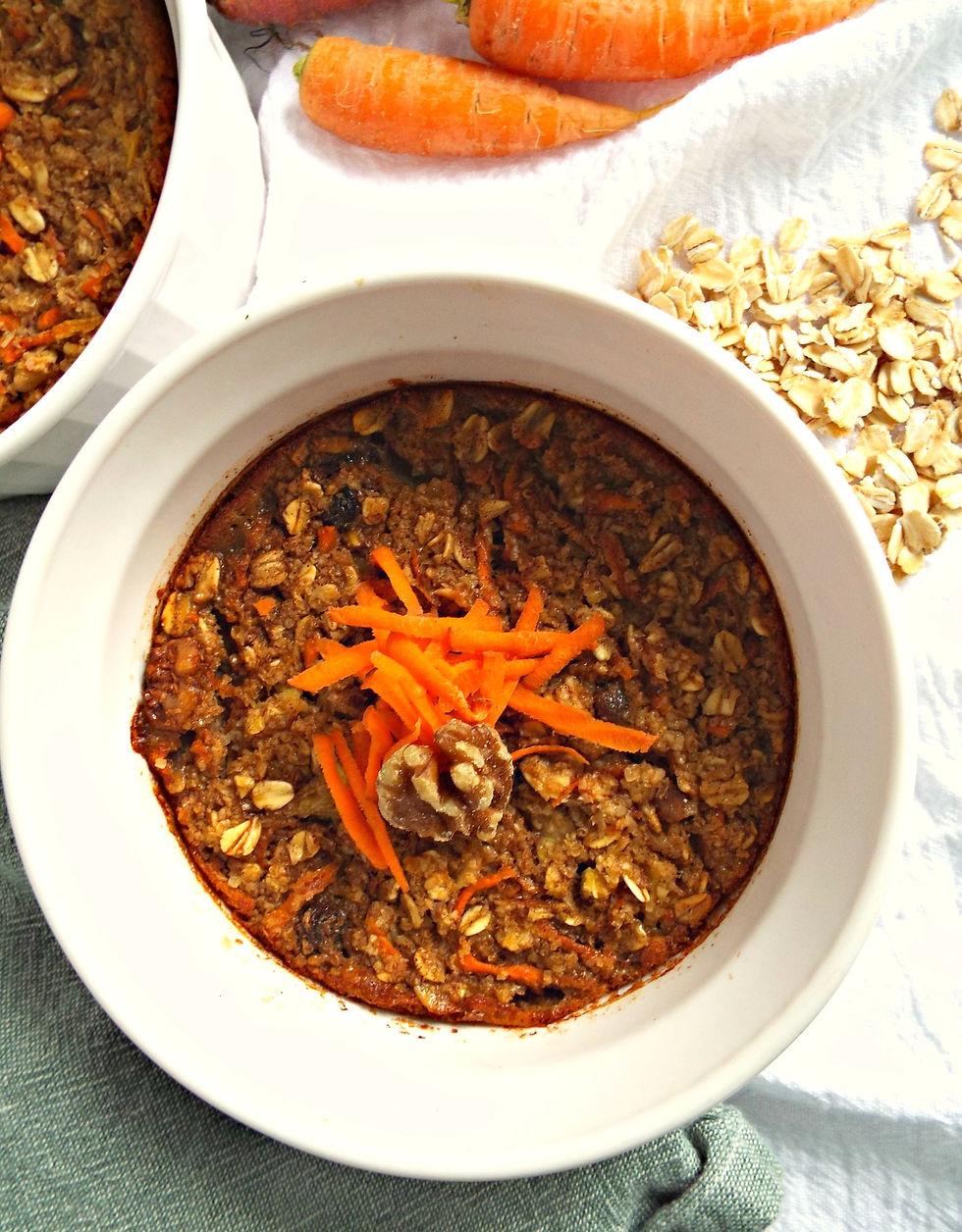 Carrot Cake Oatmeal - dessert for breakfast with oatbran and pineapple - vegan & gluten free