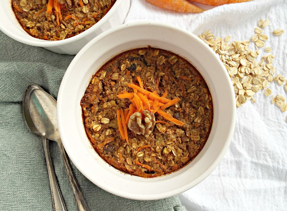 Carrot Cake Oatmeal - dessert for breakfast with oatbran and pineapple - vegan & gluten free