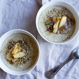 PORRIDGE WITH HONEY APPLES