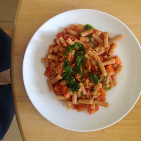Recipe: Tomato Pasta with Basil Oil – A Taste of Italy!!