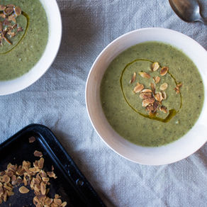 BROCCOLI & KALE SOUP WITH CANNELLINI BEANS