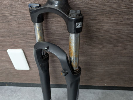 マウンテンバイクのサスペンション