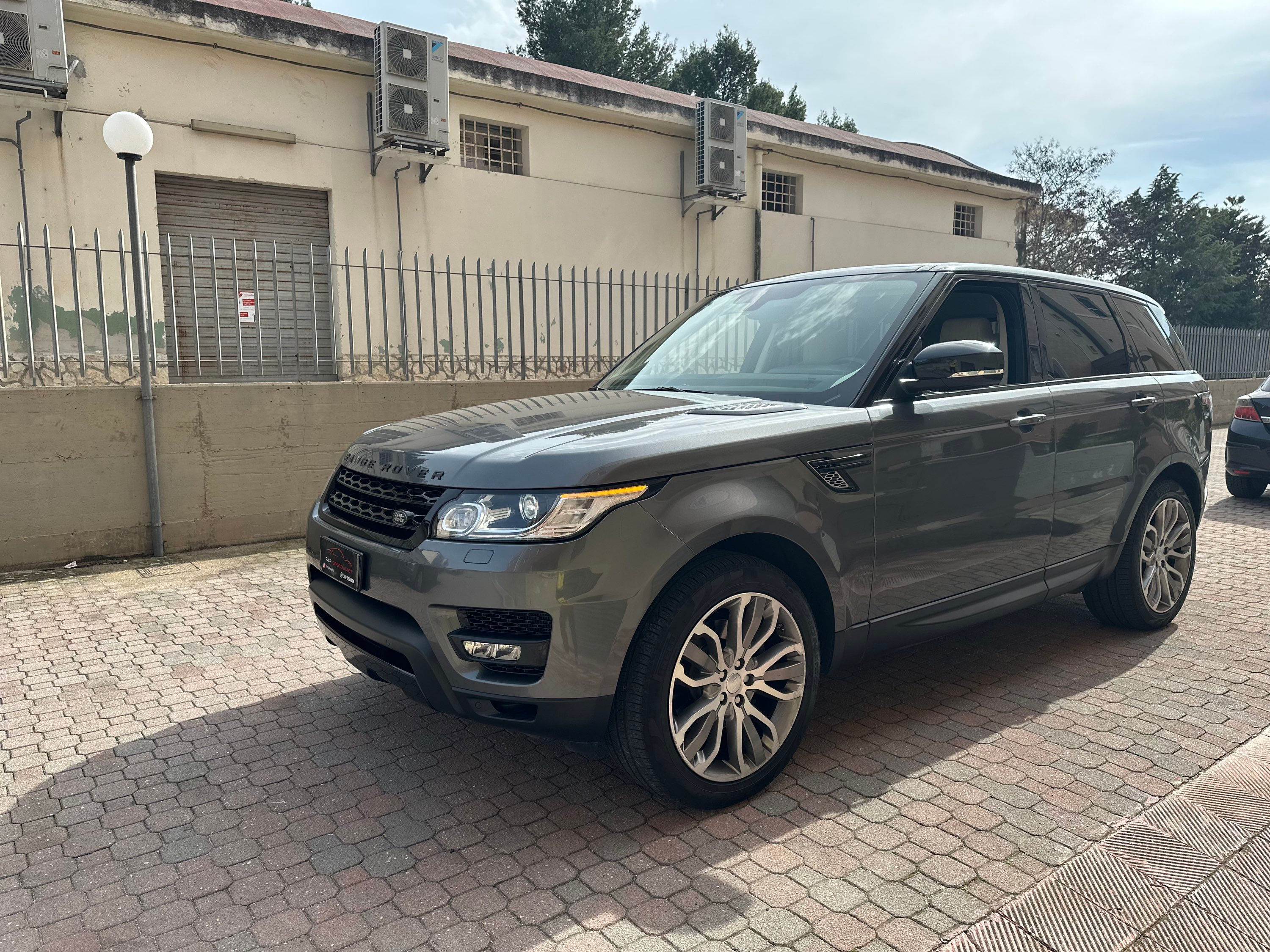 𝐑𝐀𝐍𝐆𝐄 𝐑𝐎𝐕𝐄𝐑 𝐒𝐏𝐎𝐑𝐓 HSE Dynamic 3.0 Tdv6 249cv (VERSIONE BITURBO)