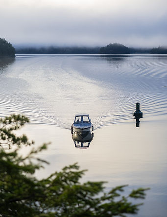 boat-hoskyn-channel-foggy-winter-morning.jpg