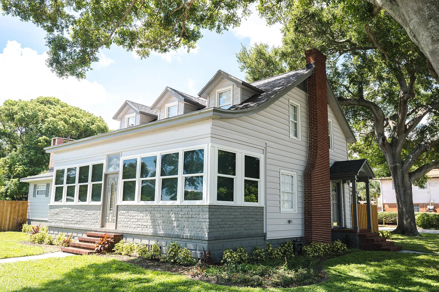 1701-20th-ave-n.webp