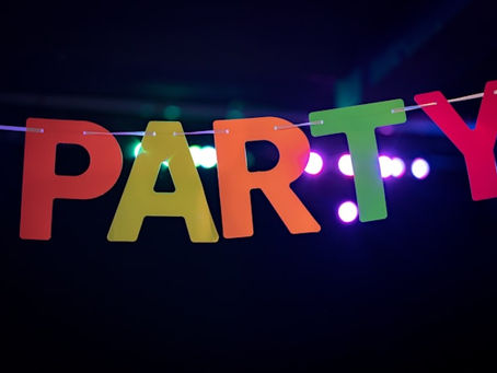 Why an Affordable Kids Magician Beats DIY Birthday Chaos