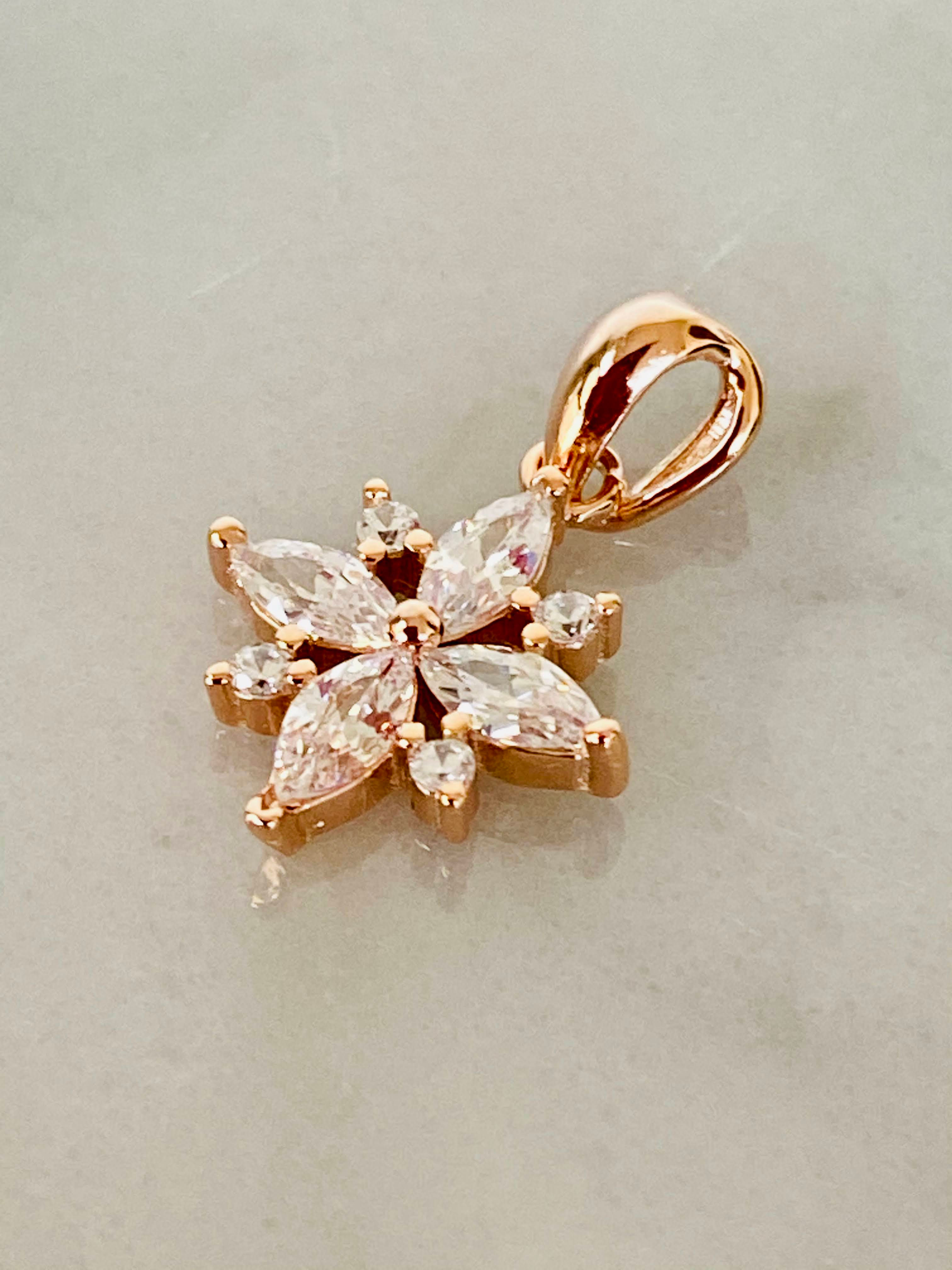 Stunning Star Silver Pendant